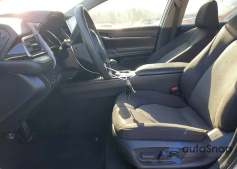 2021 Toyota Camry Le из США, поврежденный, VIN 4T1C11AK3MU552862